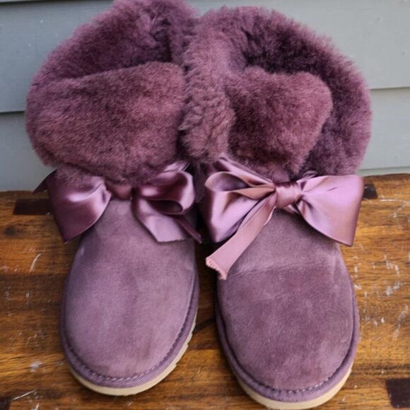 UGG Gita Bow Mini Boot Eggplant Purple Suede Shearling size 7 - Picture 4 of 11